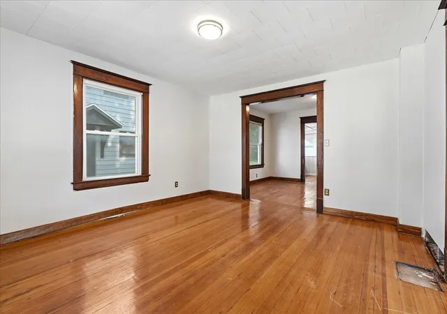 Homes for sale in Bloomington, IL | 710 W Jefferson St, Bloomington, IL 61701 | MLS# 12692463