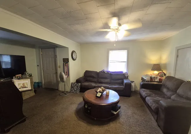 Photo 3 of Single family home for sale at 2313 Glenwood Ave, Eldorado, IL 62930 | MLS# 12692467 | Listing updated on 2026-10-29