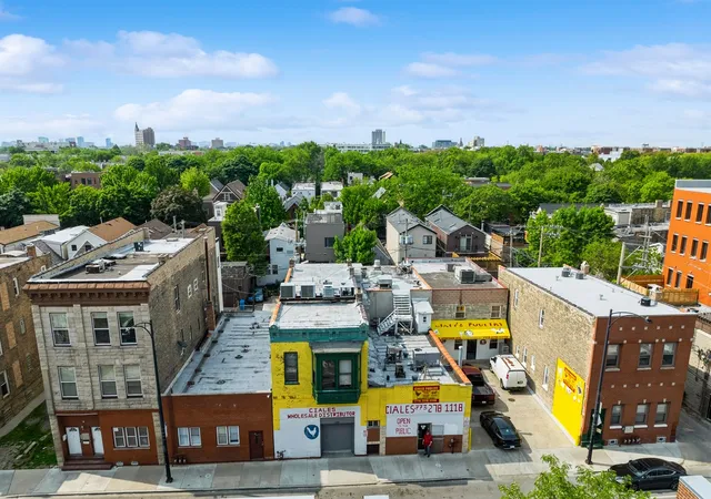 5th image of 2135 W Armitage Ave, Chicago, IL 60647 | MLS# 12692470