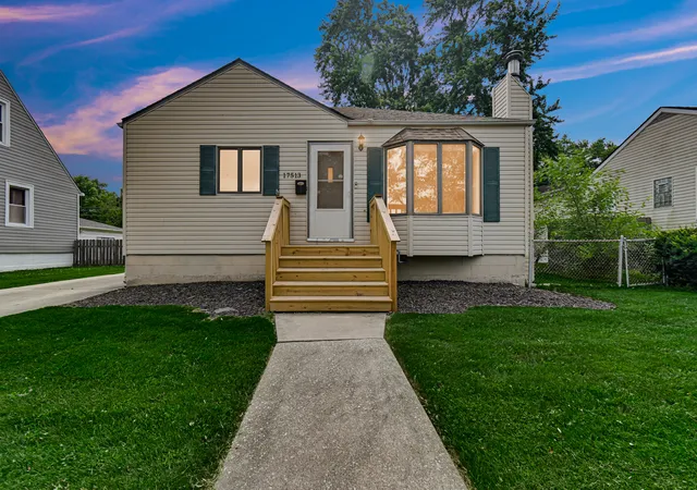 image of 17513 Community St, Lansing, IL 60438 | MLS# 12692484