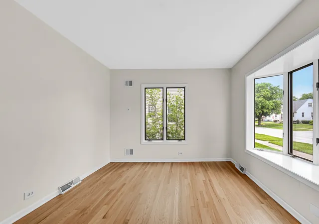 image of 17513 Community St, Lansing, IL 60438 | MLS# 12692484