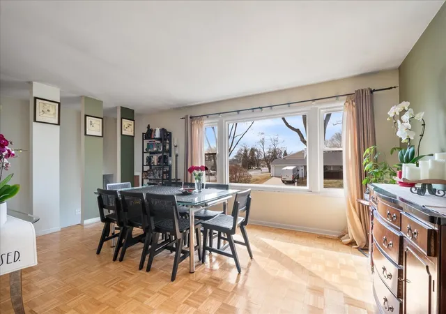 Homes for sale in Buffalo Grove, IL | 517 Longwood Dr, Buffalo Grove, IL 60089 | MLS# 12692492