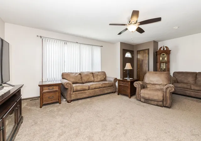 4th image of 127 W 1St St, Minonk, IL 61760 | MLS# 12692501