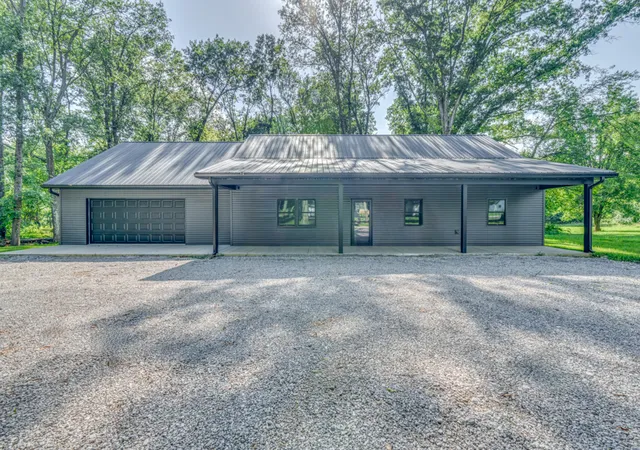 Homes for sale in Mt Vernon, IL | 14063 N Link Ln, Mt Vernon, IL 62864 | MLS# 12692523