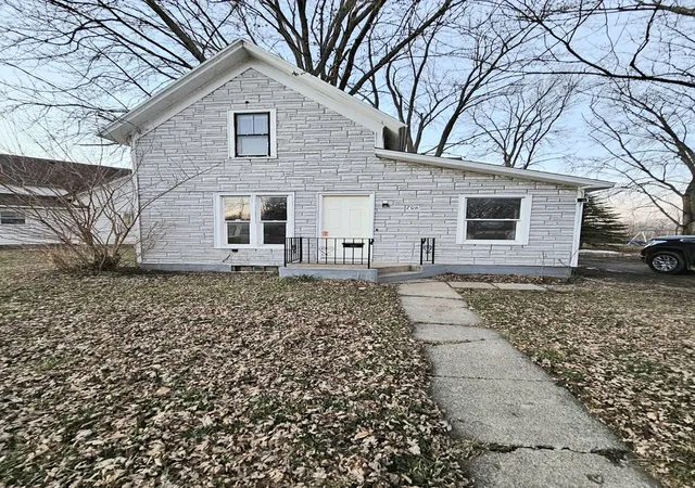 Homes for sale in Rock Falls, IL | 706 W 2nd St, Rock Falls, IL 61071 | MLS# 12692542