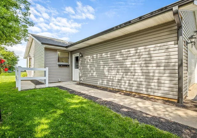 Homes for sale in Poplar Grove, IL | 207 Tamarack Hollow St, Poplar Grove, IL 61065 | MLS# 12692558