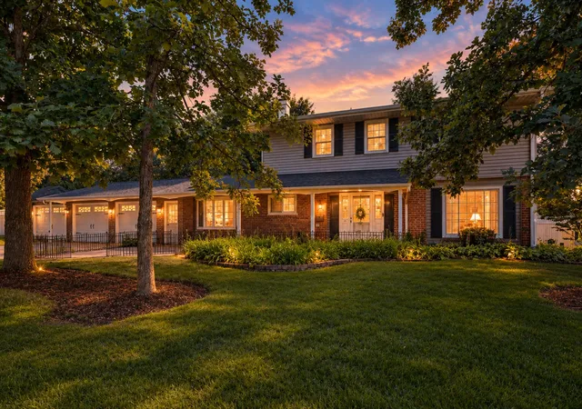 Photo 1 of Single family home for sale at 705 Northview Ln, Hoffman Estates, IL 60169 | MLS# 12692568 | Listing updated on 2026-09-12
