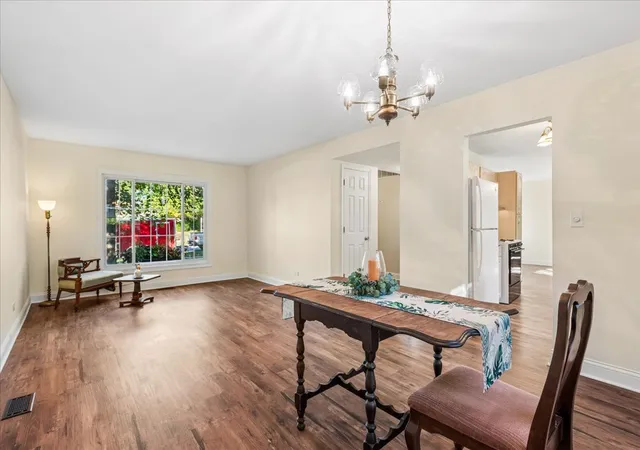 Photo 3 of Single family home for sale at 705 Northview Ln, Hoffman Estates, IL 60169 | MLS# 12692568 | Listing updated on 2026-10-20