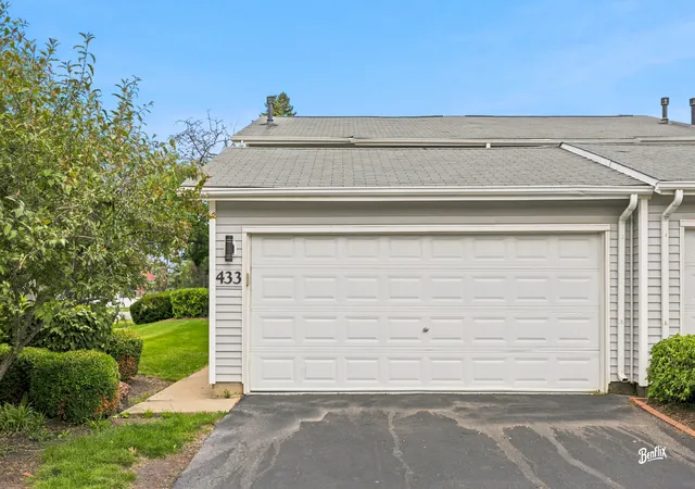 Homes for sale in Buffalo Grove, IL | 433 Dogwood Ter, Buffalo Grove, IL 60089 | MLS# 12692572