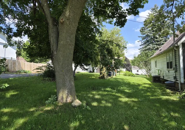 Homes for sale in Freeport, IL | 1539 S Bidwell Ave S, Freeport, IL 61032 | MLS# 12692598