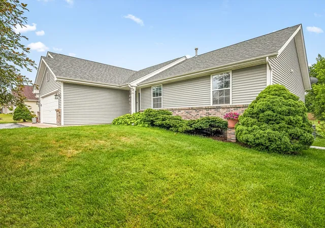 Homes for sale in Winnebago, IL | 12294 Meadow Dr, Winnebago, IL 61088 | MLS# 12692632