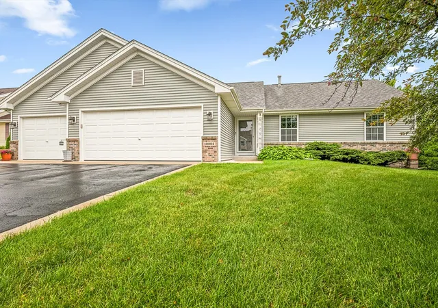 Homes for sale in Winnebago, IL | 12294 Meadow Dr, Winnebago, IL 61088 | MLS# 12692632