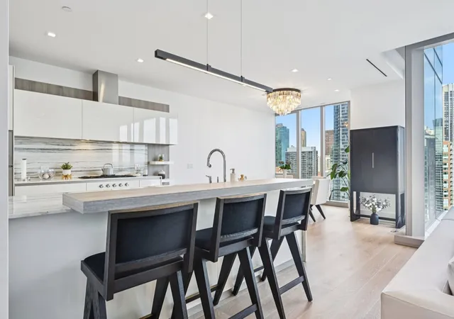 5th image of 363 E Wacker Dr #2204, Chicago, IL 60601 | MLS# 12692665