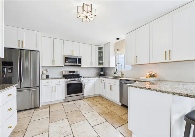 Homes for sale in Beach Park, IL | 13320 Bucksburn Ln, Beach Park, IL 60083 | MLS# 12692690