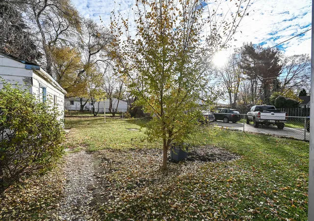 Homes for sale in Waukegan, IL | 629 S Fulton Ave, Waukegan, IL 60085 | MLS# 12692721