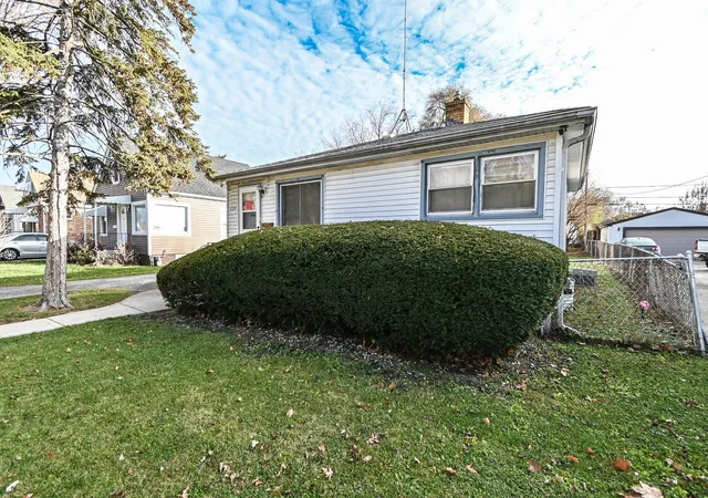 Homes for sale in Waukegan, IL | 629 S Fulton Ave, Waukegan, IL 60085 | MLS# 12692721