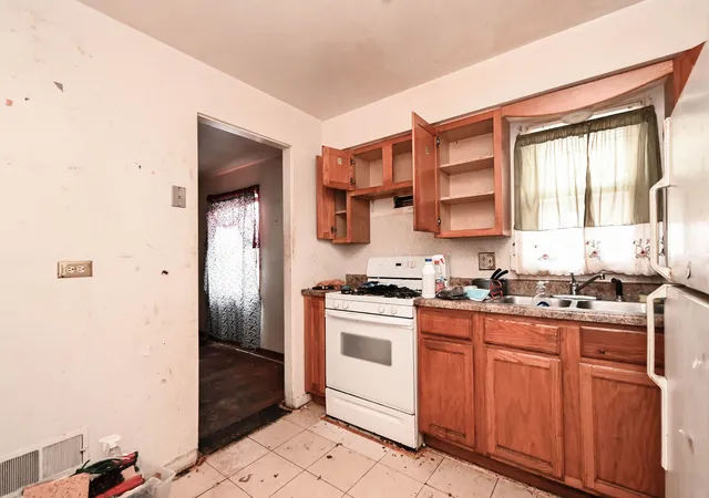 Homes for sale in Waukegan, IL | 629 S Fulton Ave, Waukegan, IL 60085 | MLS# 12692721
