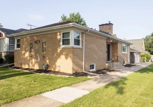 2nd image of 2500 Westover Ave, Riverside, IL 60546 | MLS# 12692762