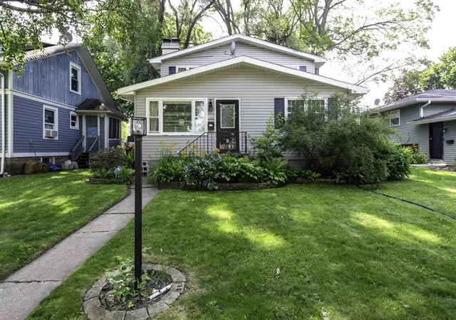 Homes for sale in Zion, IL | 2408 Elim Ave, Zion, IL 60099 | MLS# 12692779