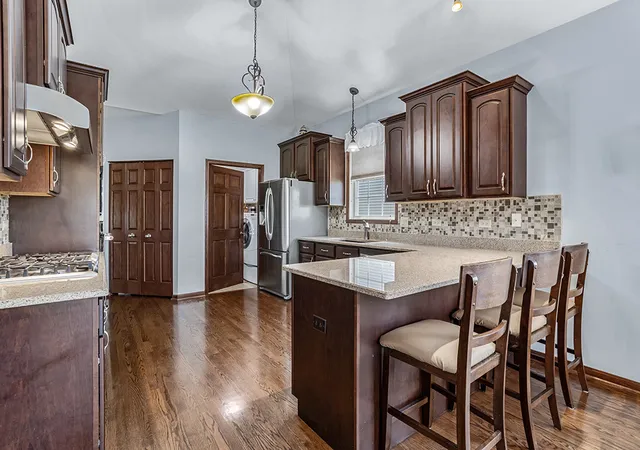 Photo 4 of Single family home for sale at 13716 S Palmetto Dr, Plainfield, IL 60544 | MLS# 12692781 | Listing updated on 2026-10-08