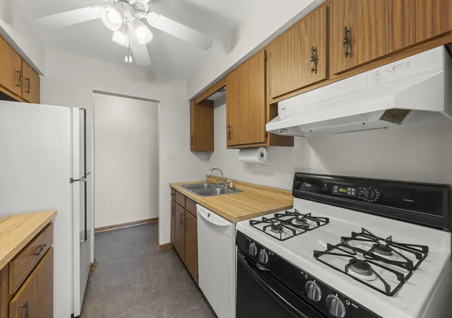 5th image of 15719 Peggy Ln #1, Oak Forest, IL 60452 | MLS# 12692790