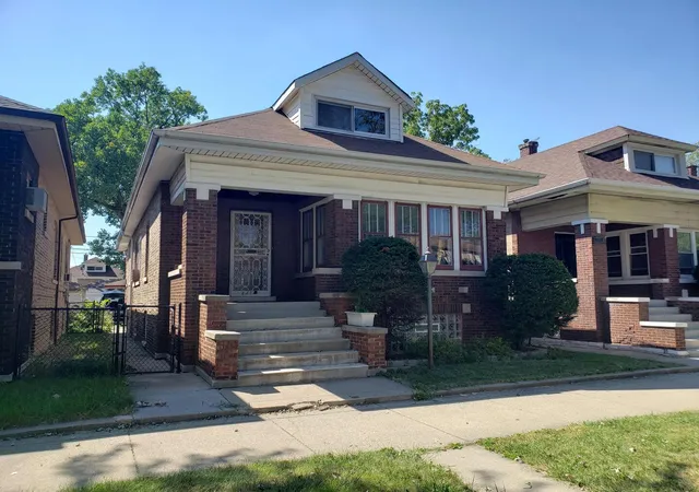 Homes for sale in Chicago, IL | 8414 S Aberdeen St, Chicago, IL 60620 | MLS# 12692797