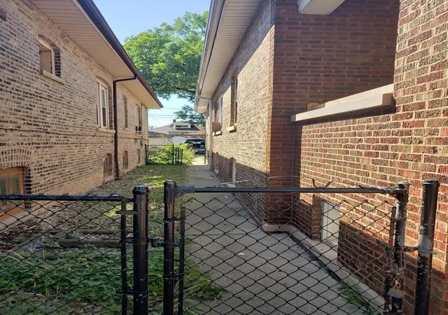 Homes for sale in Chicago, IL | 8414 S Aberdeen St, Chicago, IL 60620 | MLS# 12692797