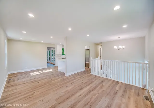 2nd image of 8131 W Evergreen Dr, Frankfort, IL 60423 | MLS# 12692801