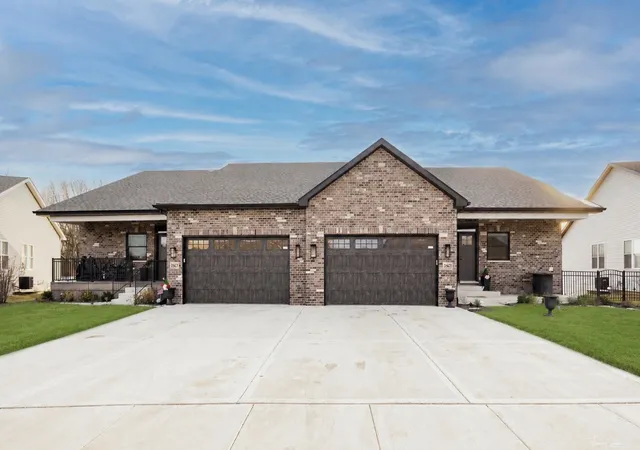 Homes for sale in Channahon, IL | 25140 S Westwind Dr, Channahon, IL 60410 | MLS# 12692804