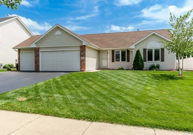 Homes for sale in Machesney Park, IL | 3047 Vaughndale Dr, Machesney Park, IL 61115 | MLS# 12692834