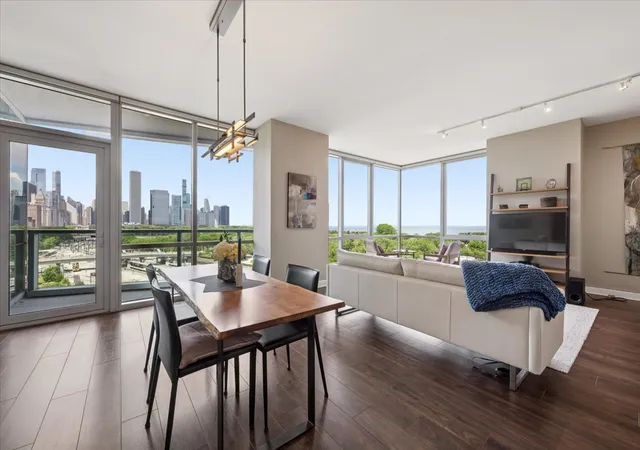 Homes for sale in Chicago, IL | 1201 S Prairie Ave #803, Chicago, IL 60605 | MLS# 12692848