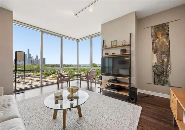 Homes for sale in Chicago, IL | 1201 S Prairie Ave #803, Chicago, IL 60605 | MLS# 12692848