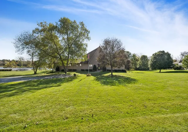 Photo 3 of Single family home for sale at 33829 N Fischer Dr, Ingleside, IL 60041 | MLS# 12692874 | Listing updated on 2026-10-28