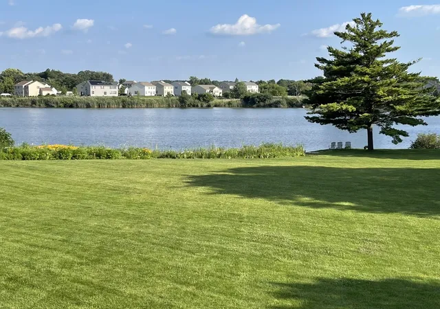 Photo 4 of Single family home for sale at 33829 N Fischer Dr, Ingleside, IL 60041 | MLS# 12692874 | Listing updated on 2026-10-28