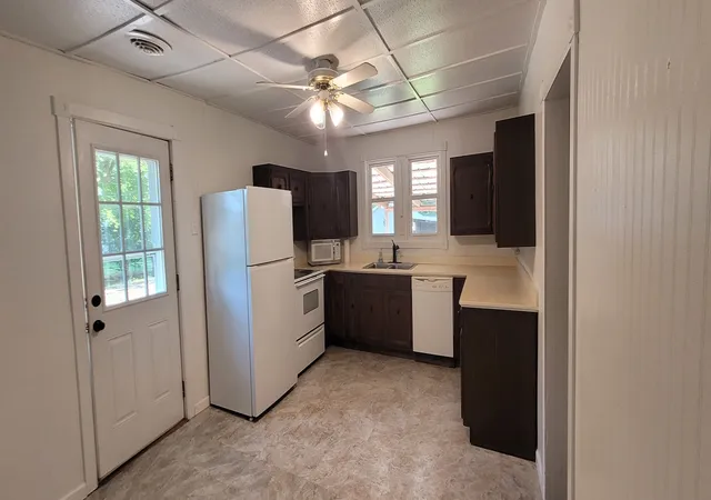 Homes for sale in Nason, IL | 211 S 11th St, Nason, IL 62816 | MLS# 12692890