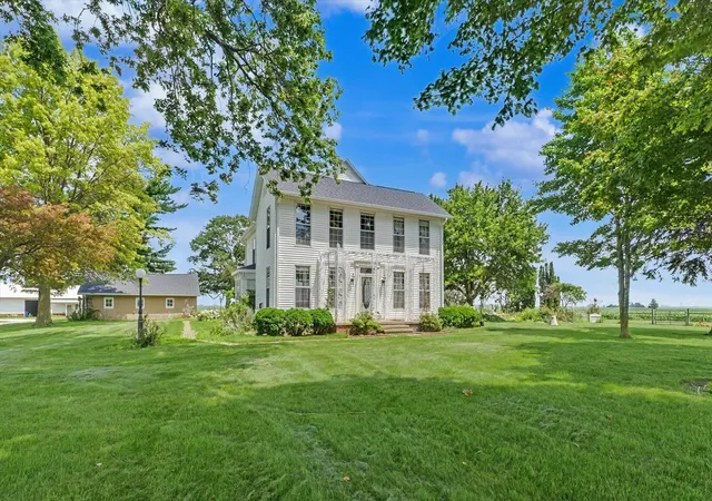 Photo 2 of Single family home for sale at 15869 N Vermilion W Rd, Fithian, IL 61844 | MLS# 12692895 | Listing updated on 2026-09-15
