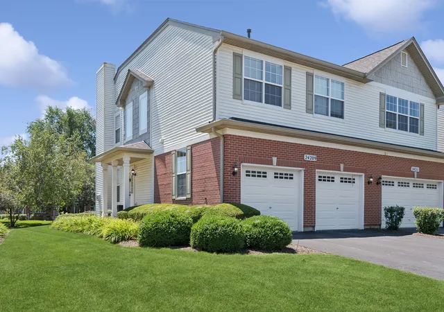 Homes for sale in Plainfield, IL | 24209 Walnut Cir, Plainfield, IL 60585 | MLS# 12692921