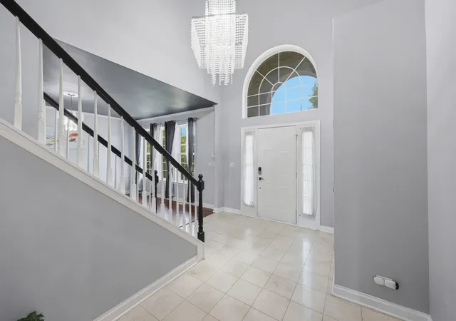 5th image of 518 Wildflower Wy, Streamwood, IL 60107 | MLS# 12692930