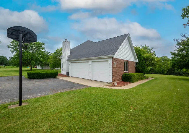 Homes for sale in Spring Grove, IL | 2302 English Prairie Rd, Spring Grove, IL 60081 | MLS# 12692937