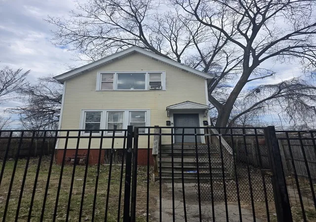 Homes for sale in Chicago, IL | 6342 S Parnell Ave, Chicago, IL 60621 | MLS# 12692940