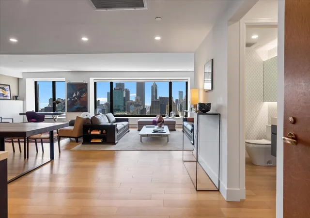 5th image of 161 E Chicago Ave #33C, Chicago, IL 60611 | MLS# 12692942