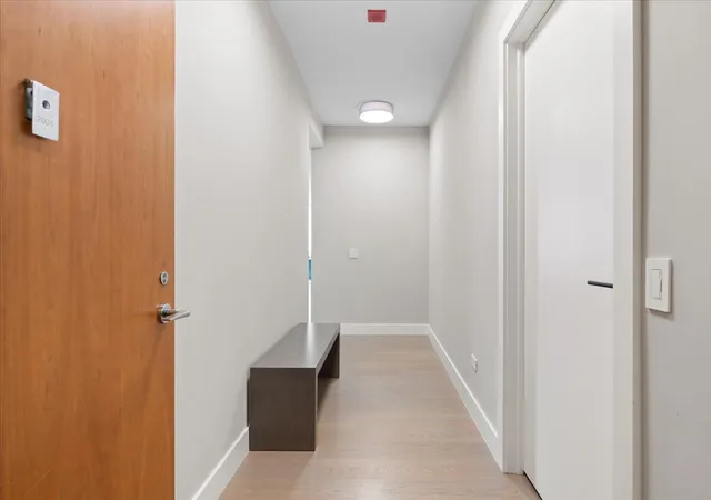 2nd image of 501 N Clinton St #2004, Chicago, IL 60654 | MLS# 12692979