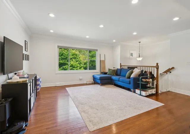 2nd image of 9001 E Prairie Rd, Evanston, IL 60203 | MLS# 12692988