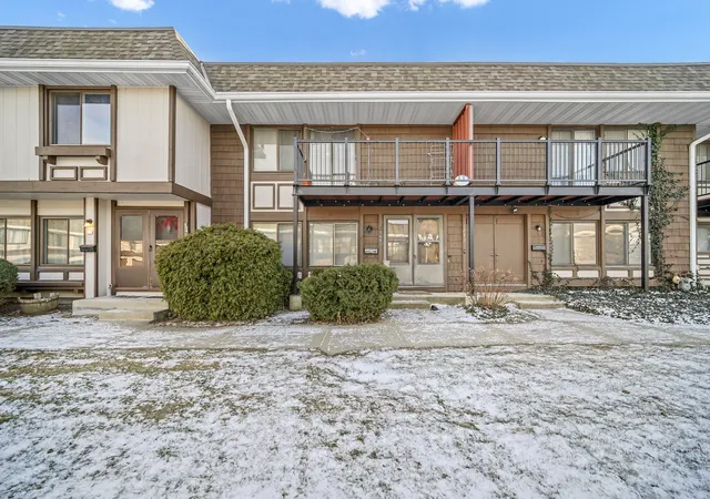 Homes for sale in Hanover Park, IL | 1269 Court D, Hanover Park, IL 60133 | MLS# 12693059