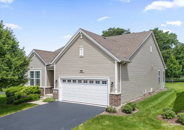 3rd image of 3923 Chesapeake Ln, Naperville, IL 60564 | MLS# 12693101