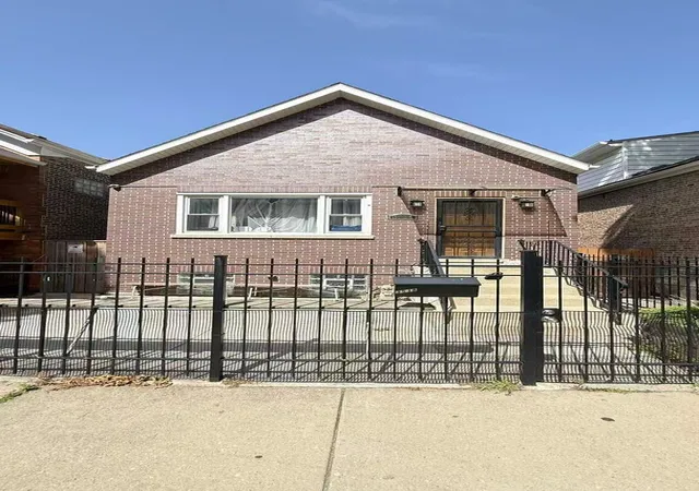 1st image of 3538 S Honore St, Chicago, IL 60609 | MLS# 12693113