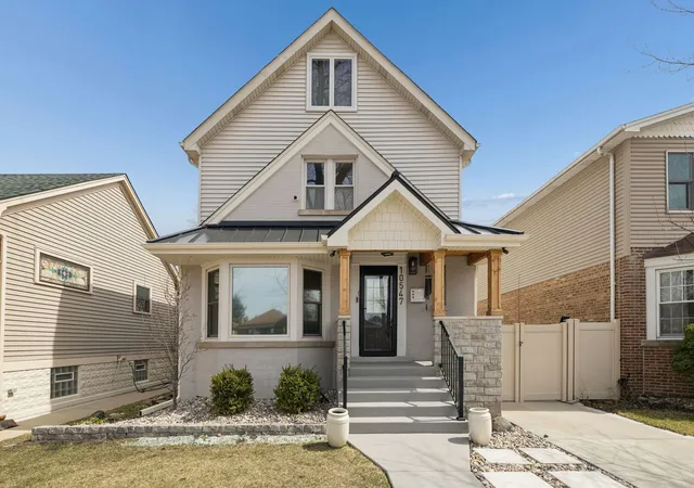 Homes for sale in Chicago, IL | 10547 S Troy St, Chicago, IL 60655 | MLS# 12693114