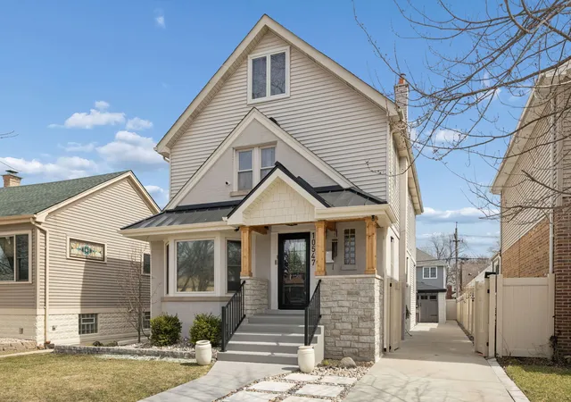 Homes for sale in Chicago, IL | 10547 S Troy St, Chicago, IL 60655 | MLS# 12693114