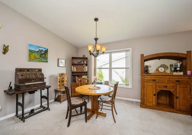 Homes for sale in Grayslake, IL | 1016 Castleton Ct, Grayslake, IL 60030 | MLS# 12693121