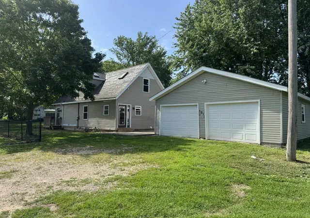 Homes for sale in Troy Grove, IL | 101 N Vermillion St, Troy Grove, IL 61372 | MLS# 12693135